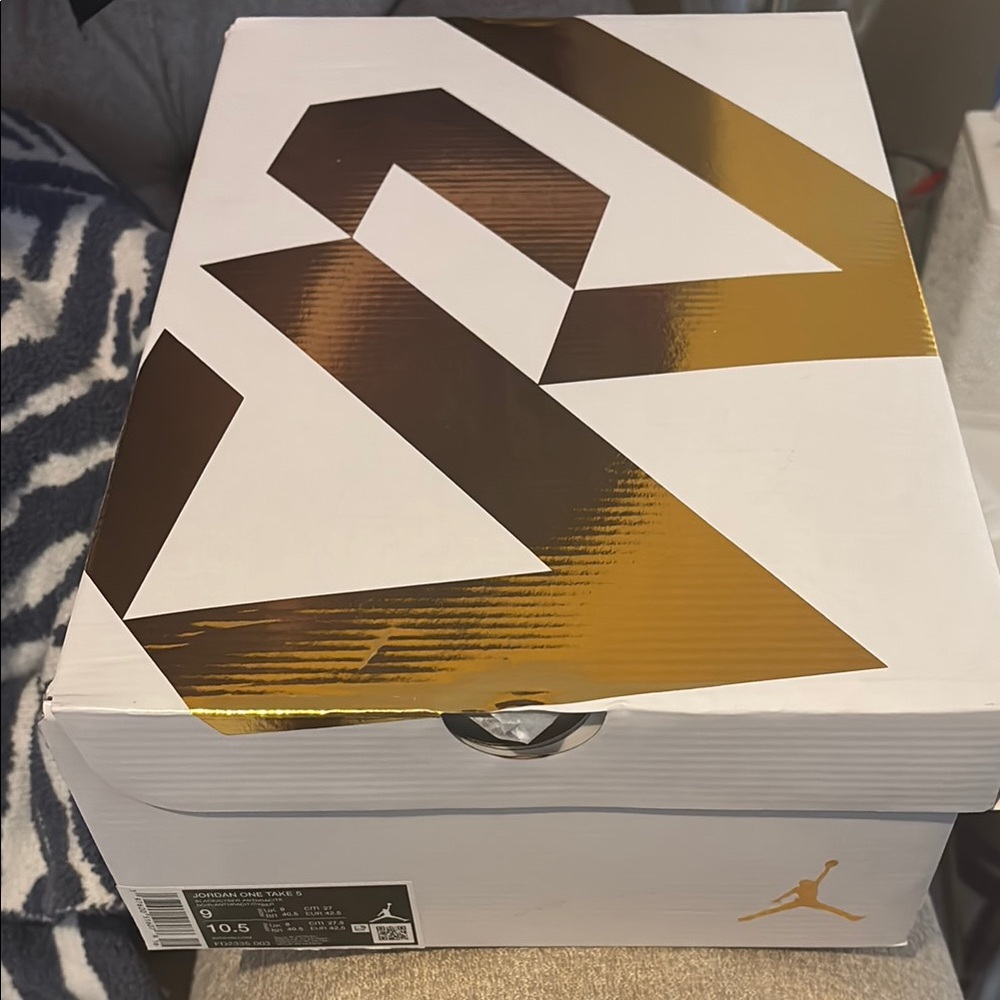 Nike Air Jordan Gold and White Shoe Box